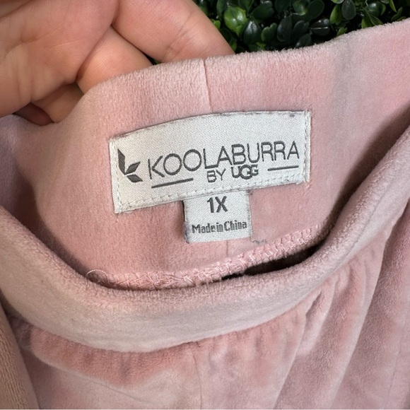 Koolaburra pink two piece jogger Set Cozy velour lux Knit Comfort - Picture 5 of 9